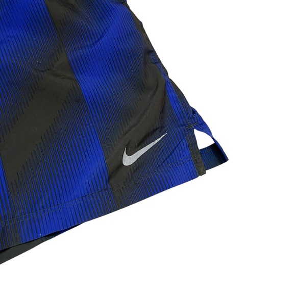 Nike Dri-Fit Running Shorts - Picture 2 of 3